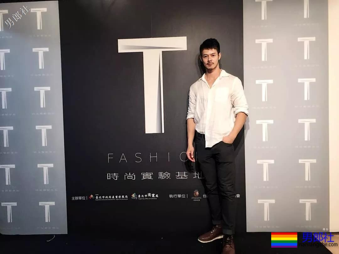 电眼男模萧郁轩硬照一览 - 51虹马