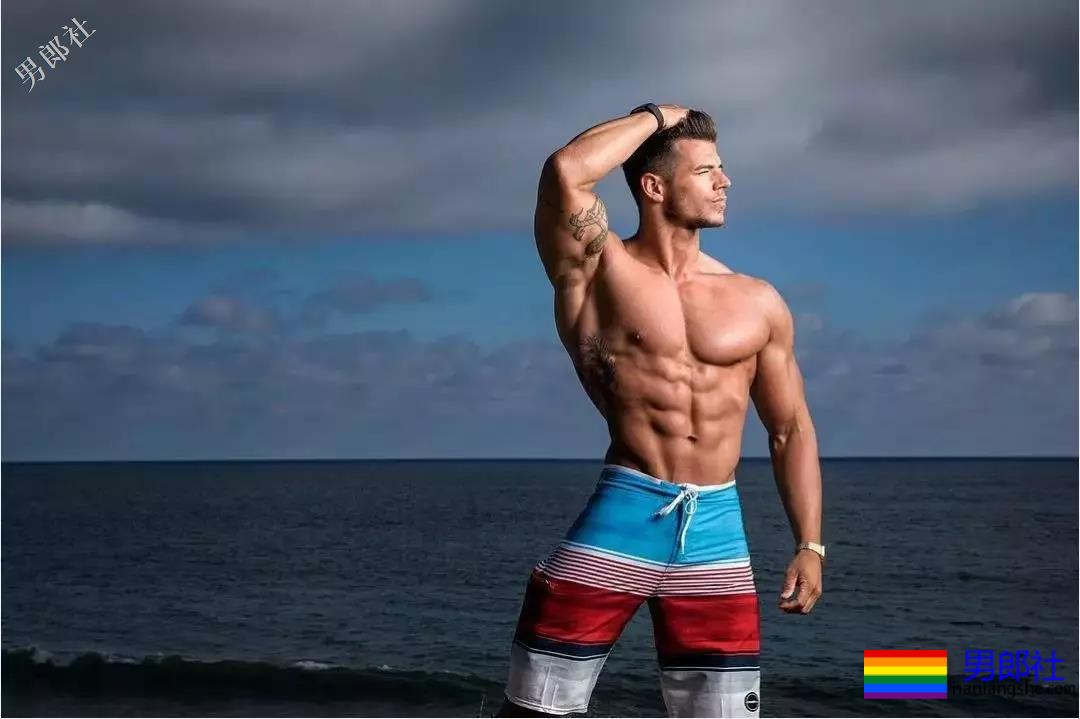 气质算什么？这位德国肌肉船长的身材，承包了你的鼻血，快把人掰弯了！ - 51虹马