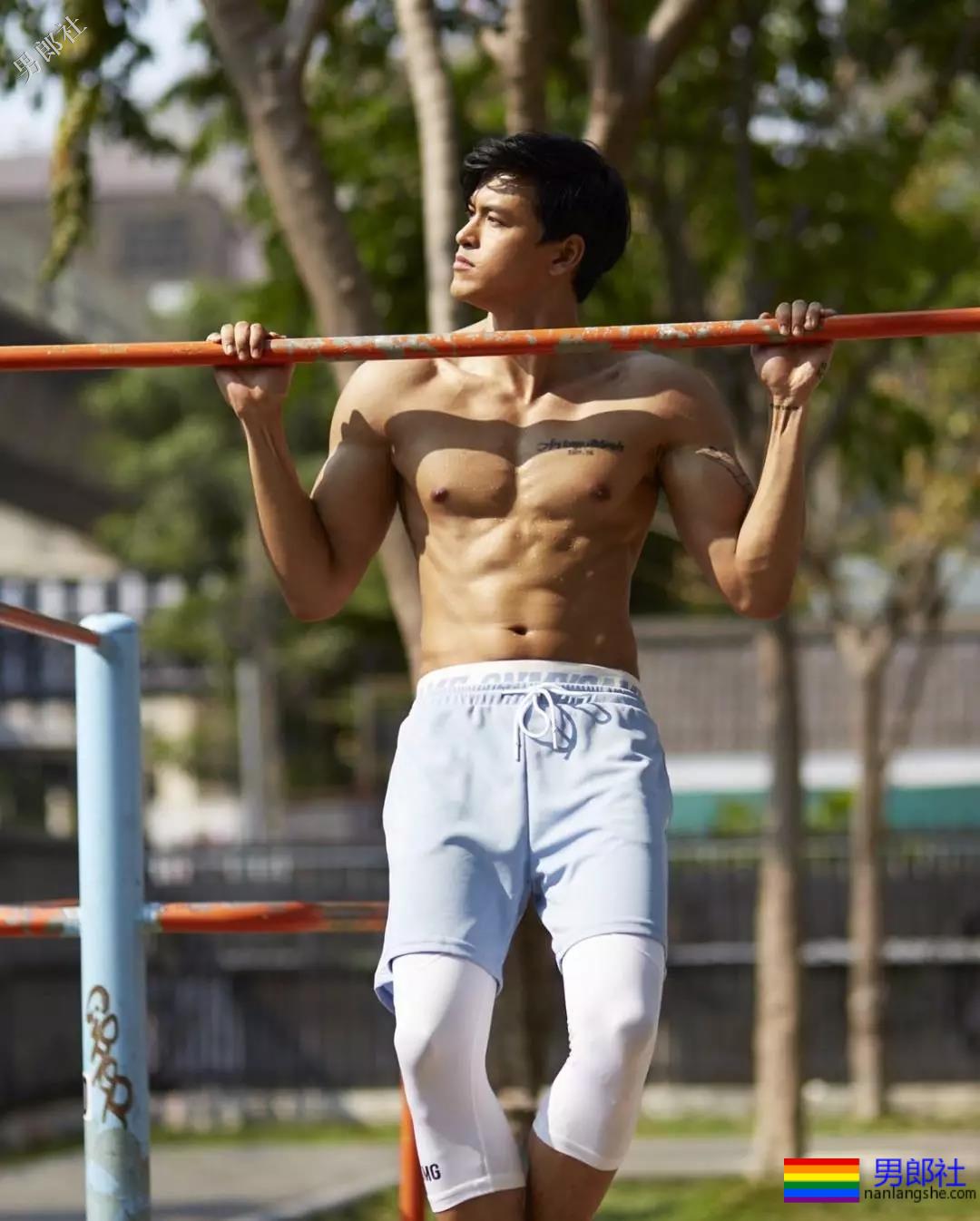 大长肌体育生小狼狗，这声老攻我先替你们叫了！ - 51虹马