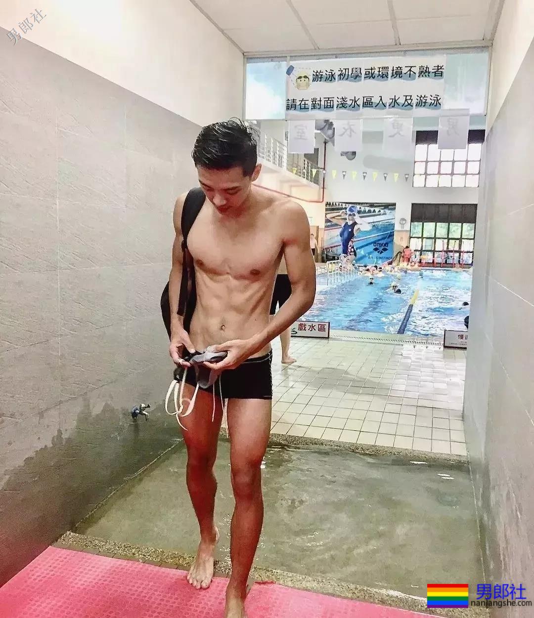 筋肉小奶狗！露天拍片很大z！ - 51虹马