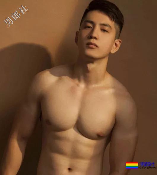 男模被批修图过猛?真相是那里歪了…… - 51虹马 男模被批修图过猛?真相是那里歪了…… - 51虹马