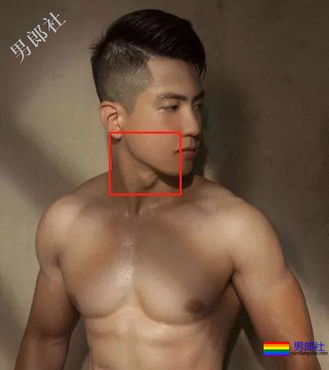 男模被批修图过猛?真相是那里歪了…… - 51虹马 男模被批修图过猛?真相是那里歪了…… - 51虹马