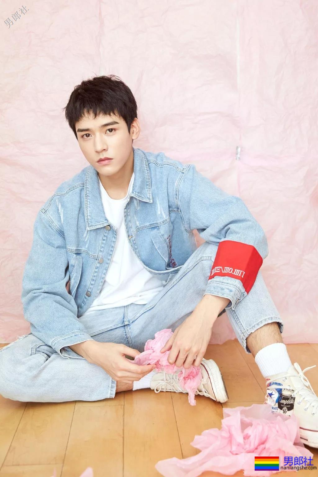 胡一天林一的结合体，与195腱子肉男模CP发糖，期待小妖精洗澡吗？ - 51虹马