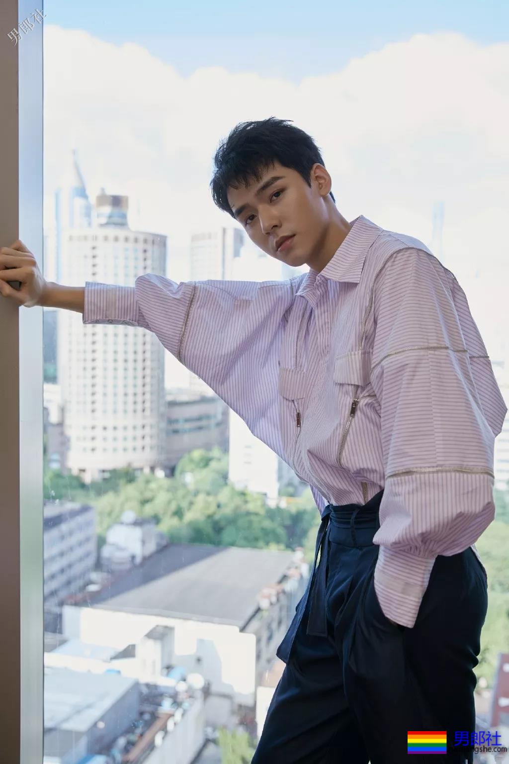 胡一天林一的结合体，与195腱子肉男模CP发糖，期待小妖精洗澡吗？ - 51虹马