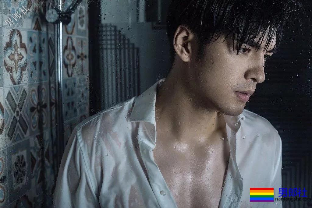 胡一天林一的结合体，与195腱子肉男模CP发糖，期待小妖精洗澡吗？ - 51虹马