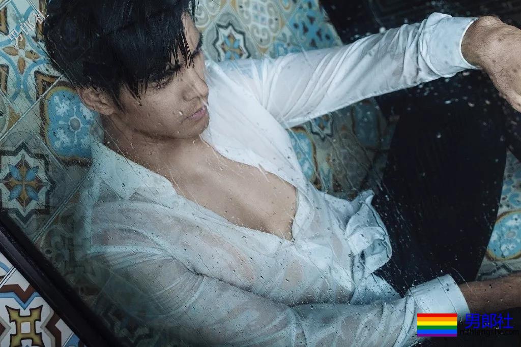 胡一天林一的结合体，与195腱子肉男模CP发糖，期待小妖精洗澡吗？ - 51虹马