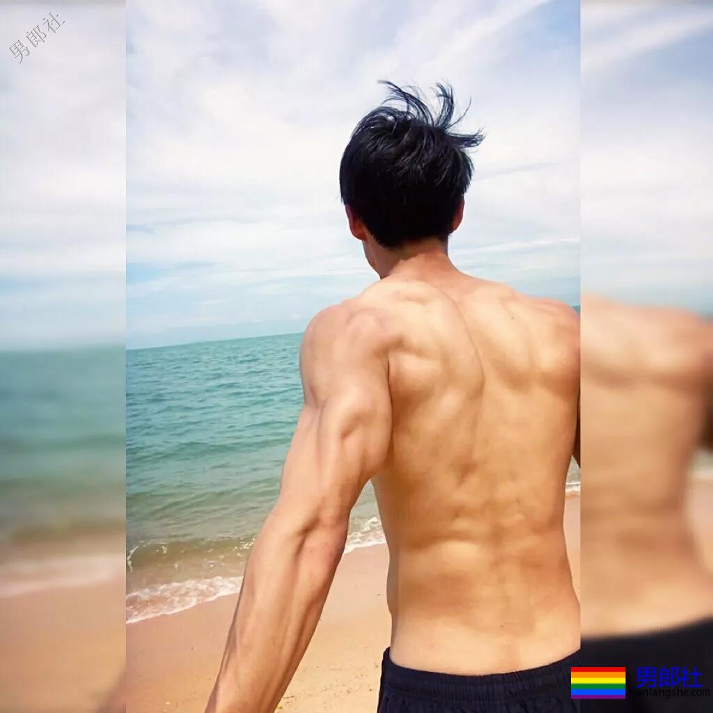 体育生的后面也这么好看？亮了！ - 51虹马