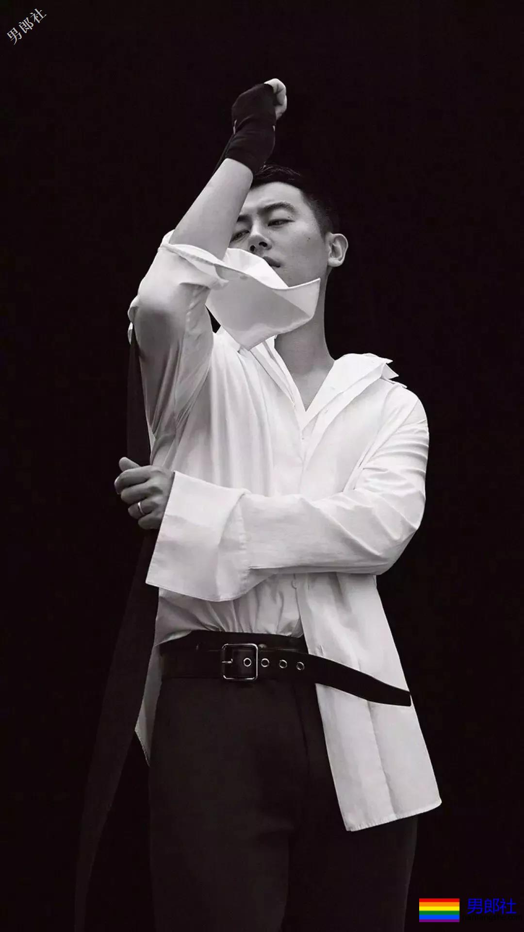 吻过陈晓黄轩的爷们硬汉，宇宙总攻荷尔蒙男神，A爆了！ - 51虹马