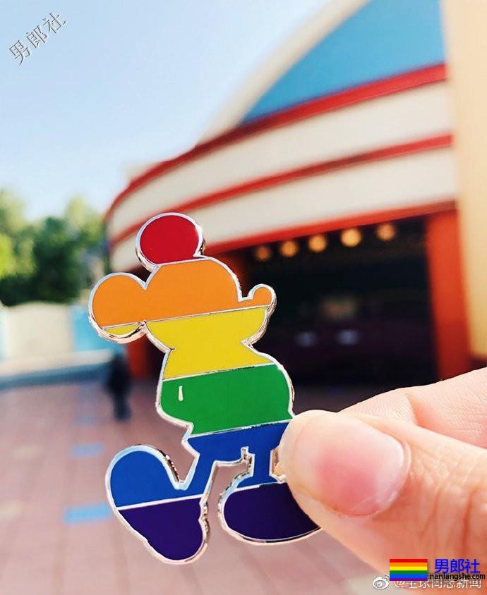 迪士尼的LGBT骄傲月：官方商店出彩虹商品 - 51虹马