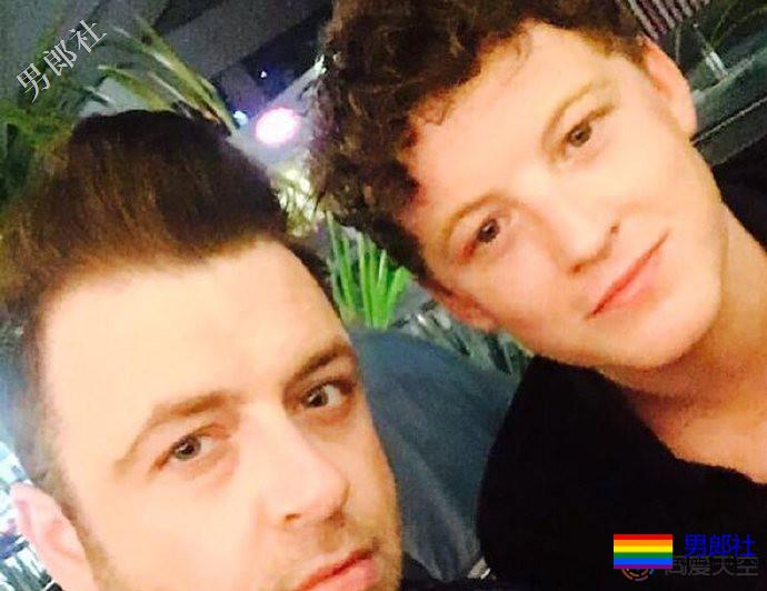 西城男孩马克与未婚夫即将初为人父 - 51虹马