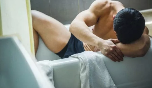 地铁上的小奶狗-51虹马