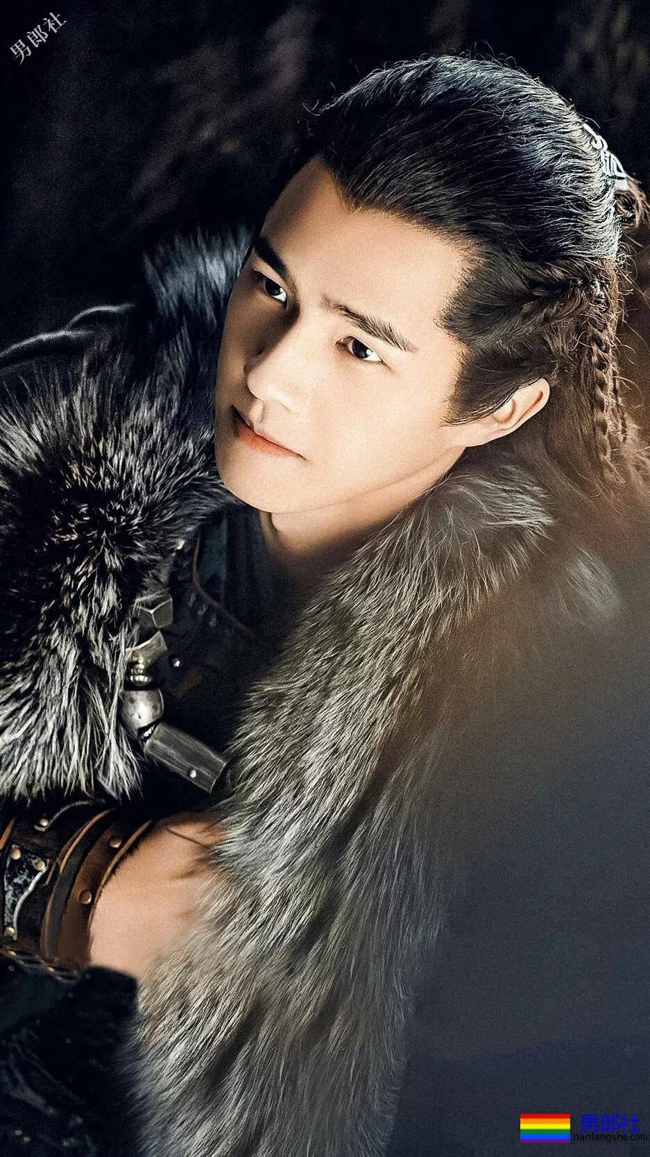 刘昊然新剧解锁新造型，豪华阵容中竟有这么多高颜好肉的小鲜肉！-51虹马