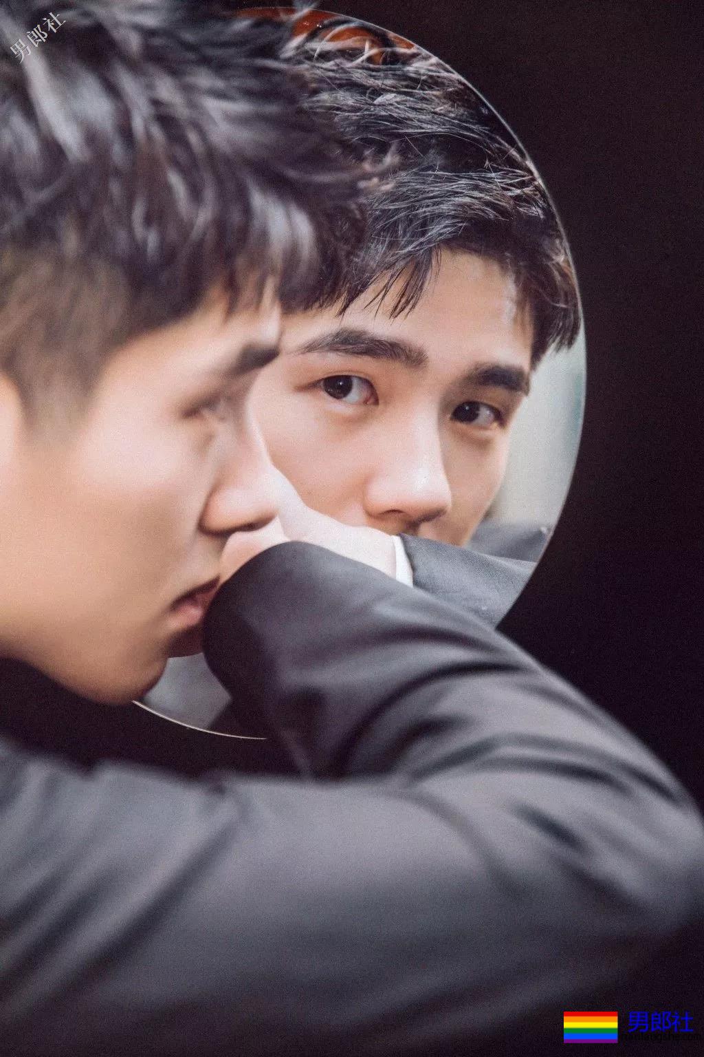 刘昊然新剧解锁新造型,豪华阵容中竟有这么多高颜好肉的小鲜肉! - 51虹马 刘昊然新剧解锁新造型,豪华阵容中竟有这么多高颜好肉的小鲜肉! - 51虹马