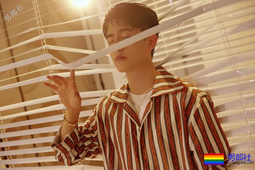 刘昊然新剧解锁新造型,豪华阵容中竟有这么多高颜好肉的小鲜肉! - 51虹马 刘昊然新剧解锁新造型,豪华阵容中竟有这么多高颜好肉的小鲜肉! - 51虹马