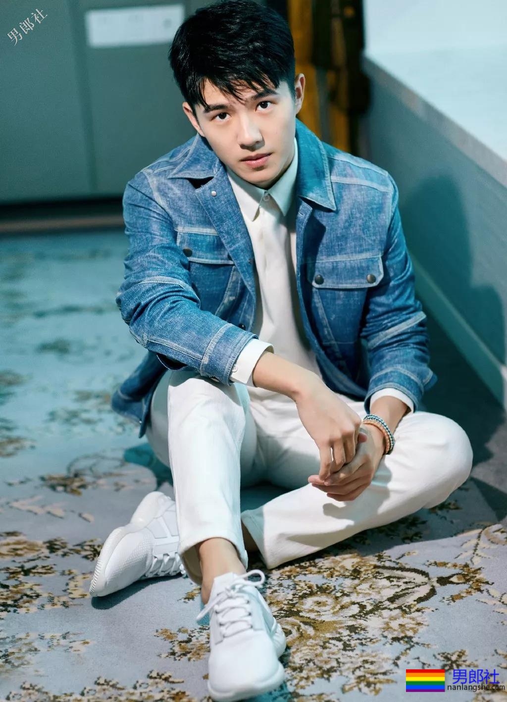 刘昊然新剧解锁新造型,豪华阵容中竟有这么多高颜好肉的小鲜肉! - 51虹马 刘昊然新剧解锁新造型,豪华阵容中竟有这么多高颜好肉的小鲜肉! - 51虹马