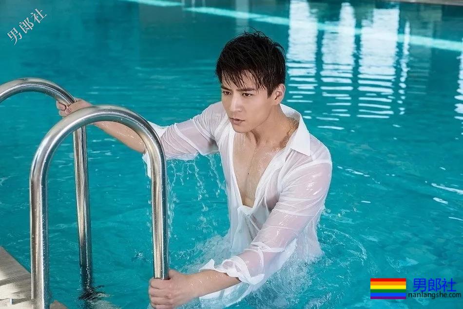 刘昊然新剧解锁新造型,豪华阵容中竟有这么多高颜好肉的小鲜肉! - 51虹马 刘昊然新剧解锁新造型,豪华阵容中竟有这么多高颜好肉的小鲜肉! - 51虹马