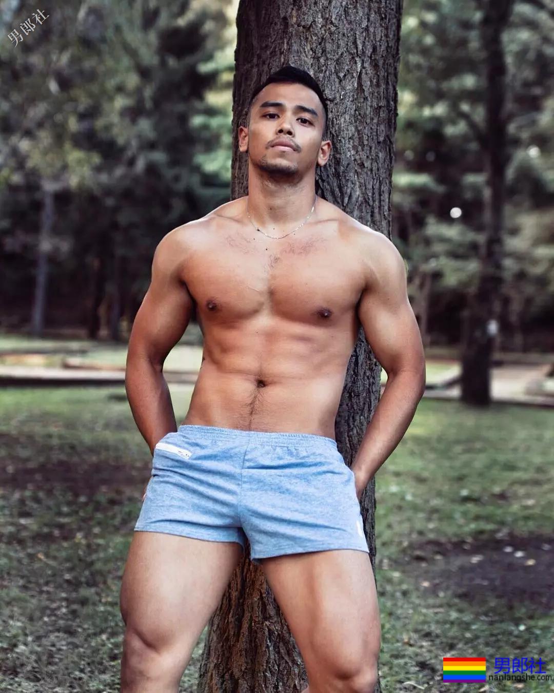 名媛出镜蔡依林MV，火了之后被扒当过男优 - 51虹马