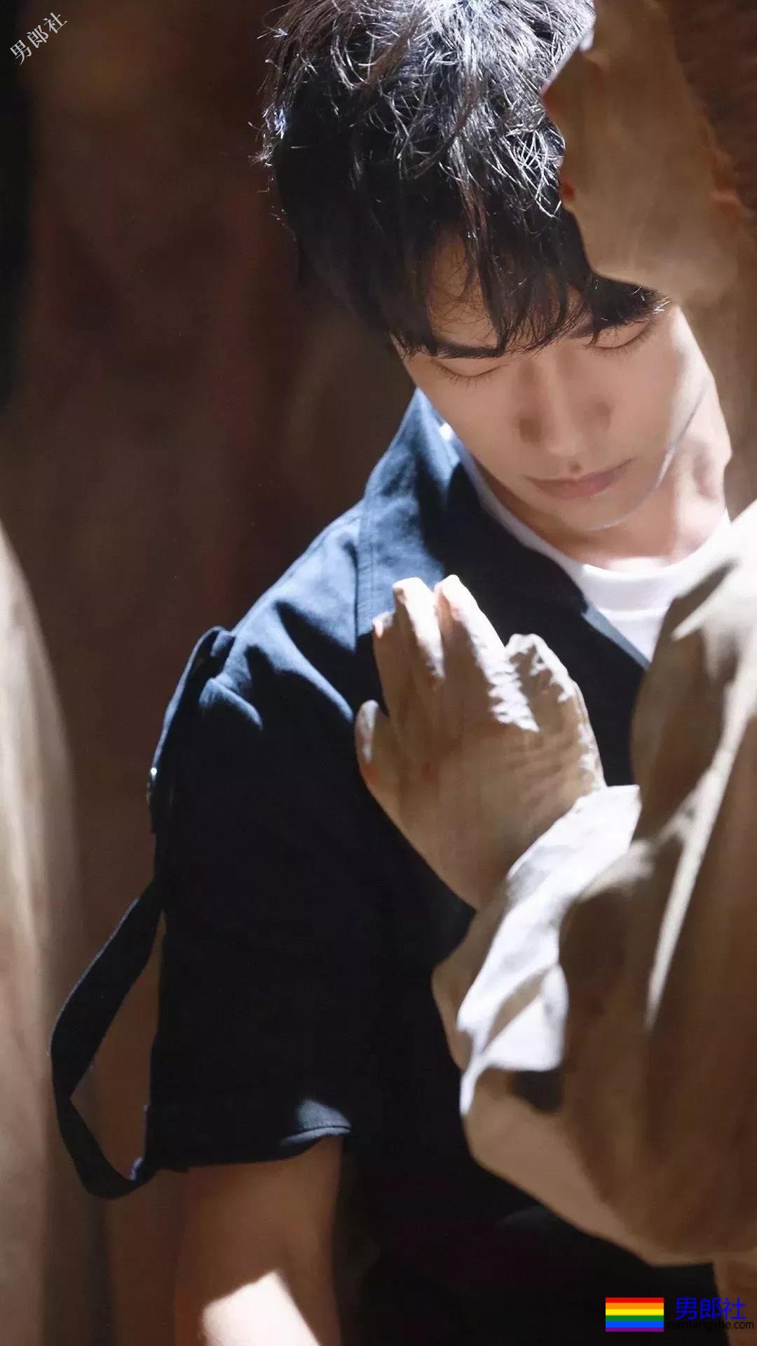 易烊千玺《少年的你》被虐惨,你戒得掉这狂野少年的气息吗? - 51虹马 易烊千玺《少年的你》被虐惨,你戒得掉这狂野少年的气息吗? - 51虹马