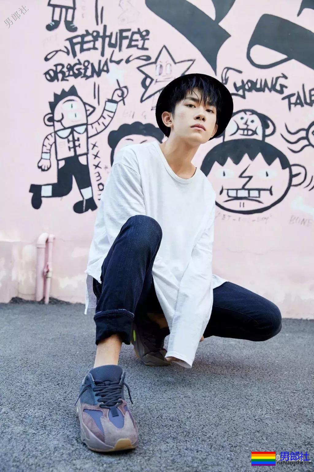 易烊千玺《少年的你》被虐惨,你戒得掉这狂野少年的气息吗? - 51虹马 易烊千玺《少年的你》被虐惨,你戒得掉这狂野少年的气息吗? - 51虹马