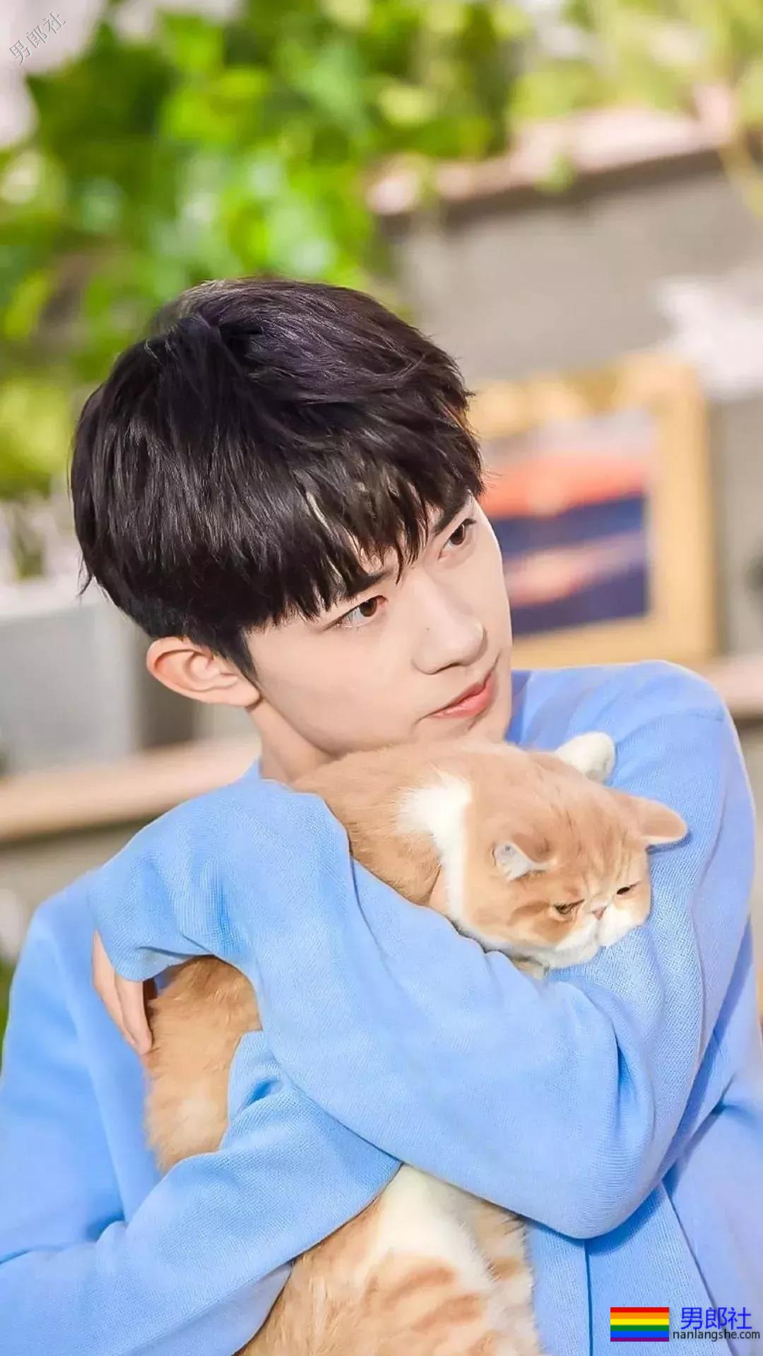 易烊千玺《少年的你》被虐惨,你戒得掉这狂野少年的气息吗? - 51虹马 易烊千玺《少年的你》被虐惨,你戒得掉这狂野少年的气息吗? - 51虹马