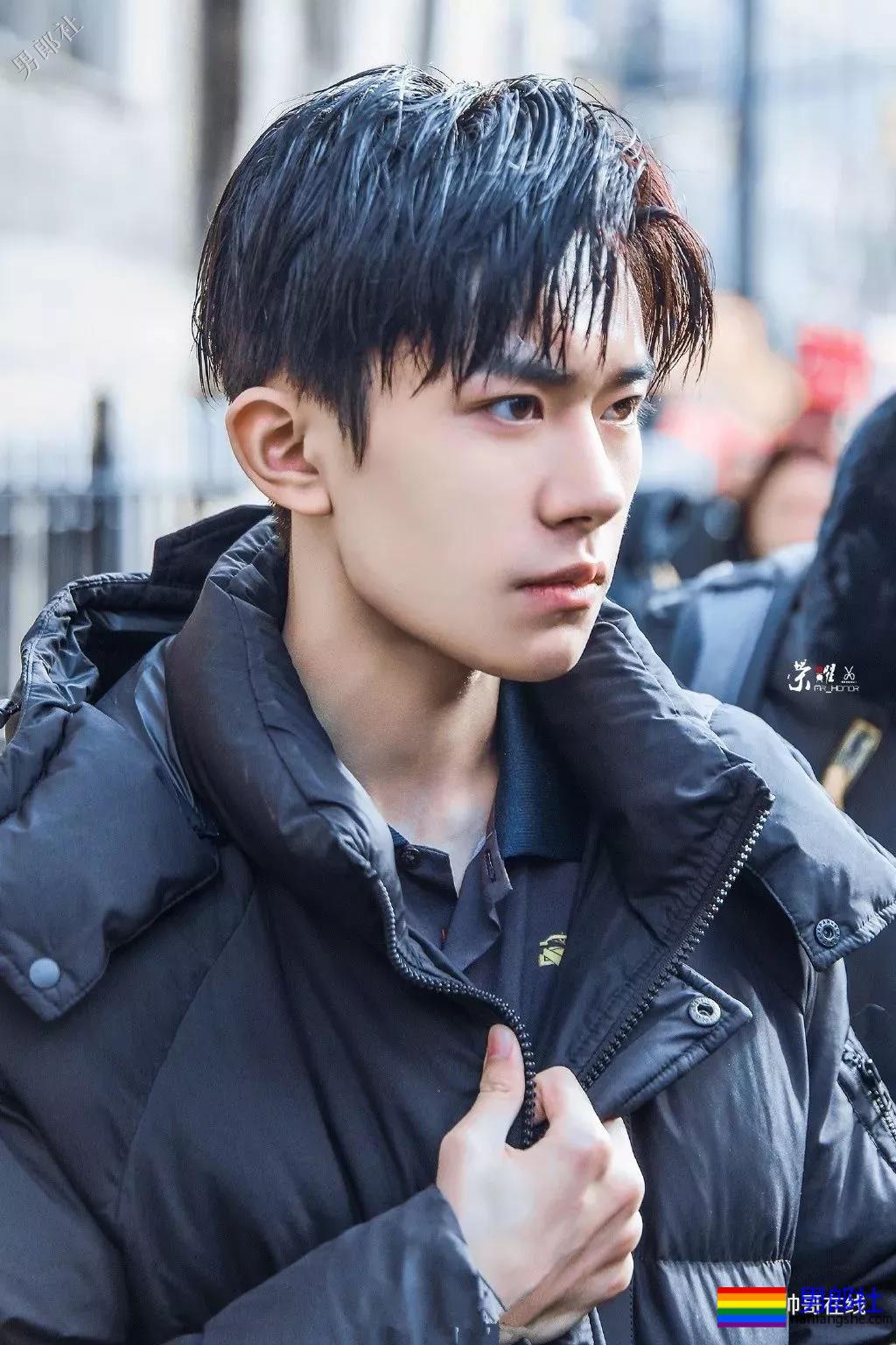 易烊千玺《少年的你》被虐惨,你戒得掉这狂野少年的气息吗? - 51虹马 易烊千玺《少年的你》被虐惨,你戒得掉这狂野少年的气息吗? - 51虹马