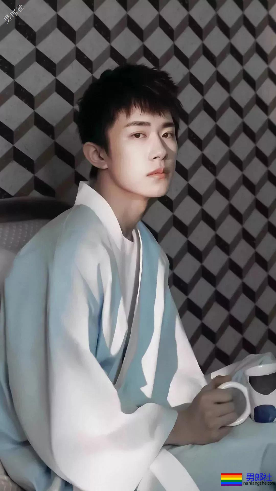 易烊千玺《少年的你》被虐惨，你戒得掉这狂野少年的气息吗？ - 51虹马