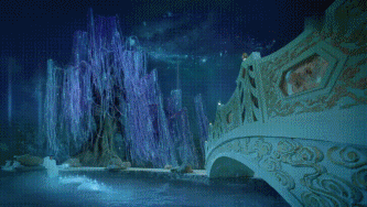 大鼻子一字马男星开拔，腹肌侍卫小哥凭实力抢镜？ - 51虹马