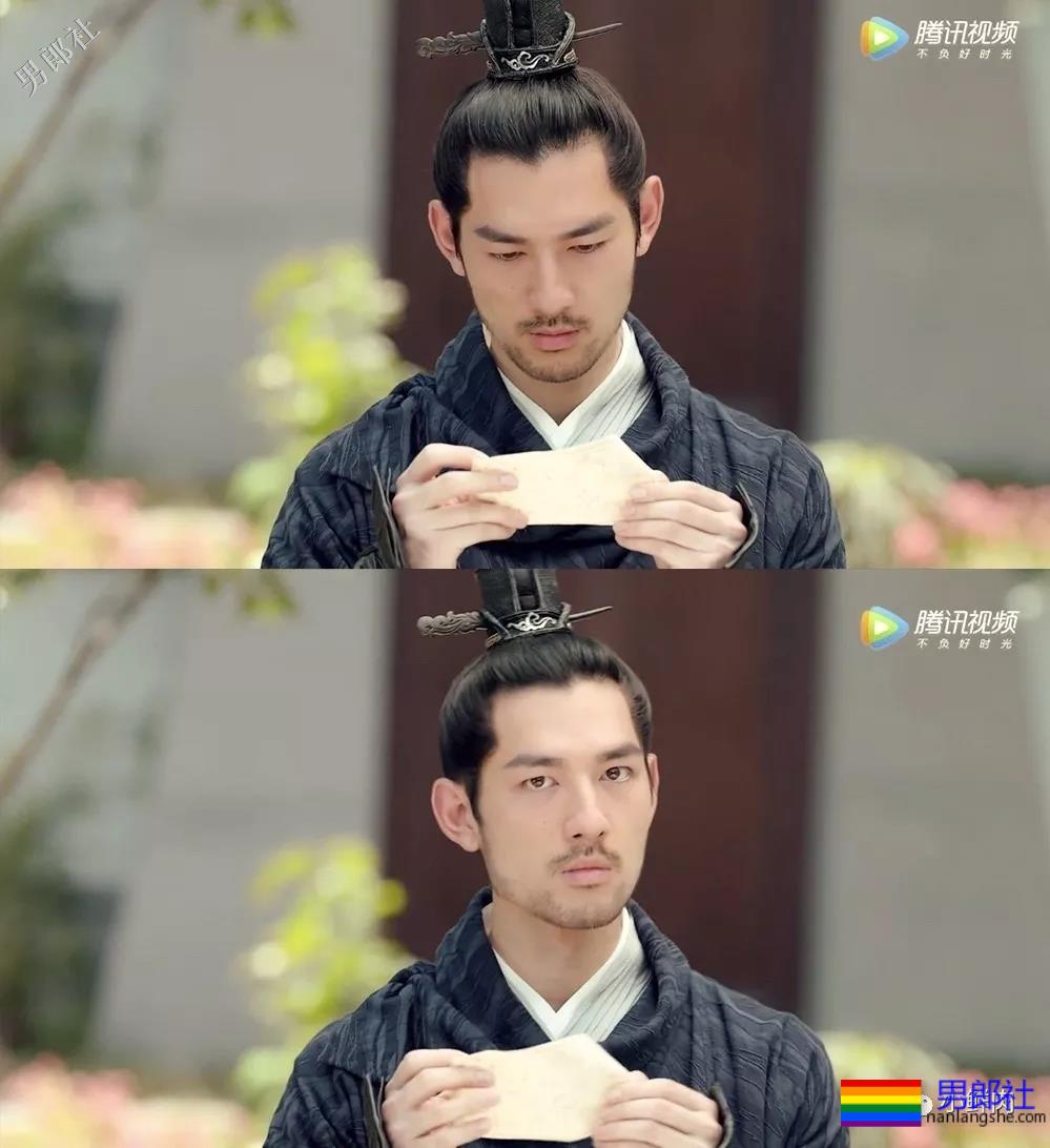 大鼻子一字马男星开拔，腹肌侍卫小哥凭实力抢镜？ - 51虹马