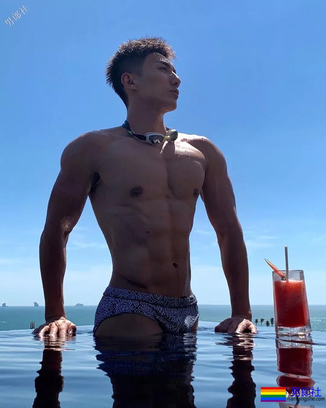 男模赵亮最新泳裤硬照一览,这谁能遭得住啊? - 51虹马 男模赵亮最新泳裤硬照一览,这谁能遭得住啊? - 51虹马