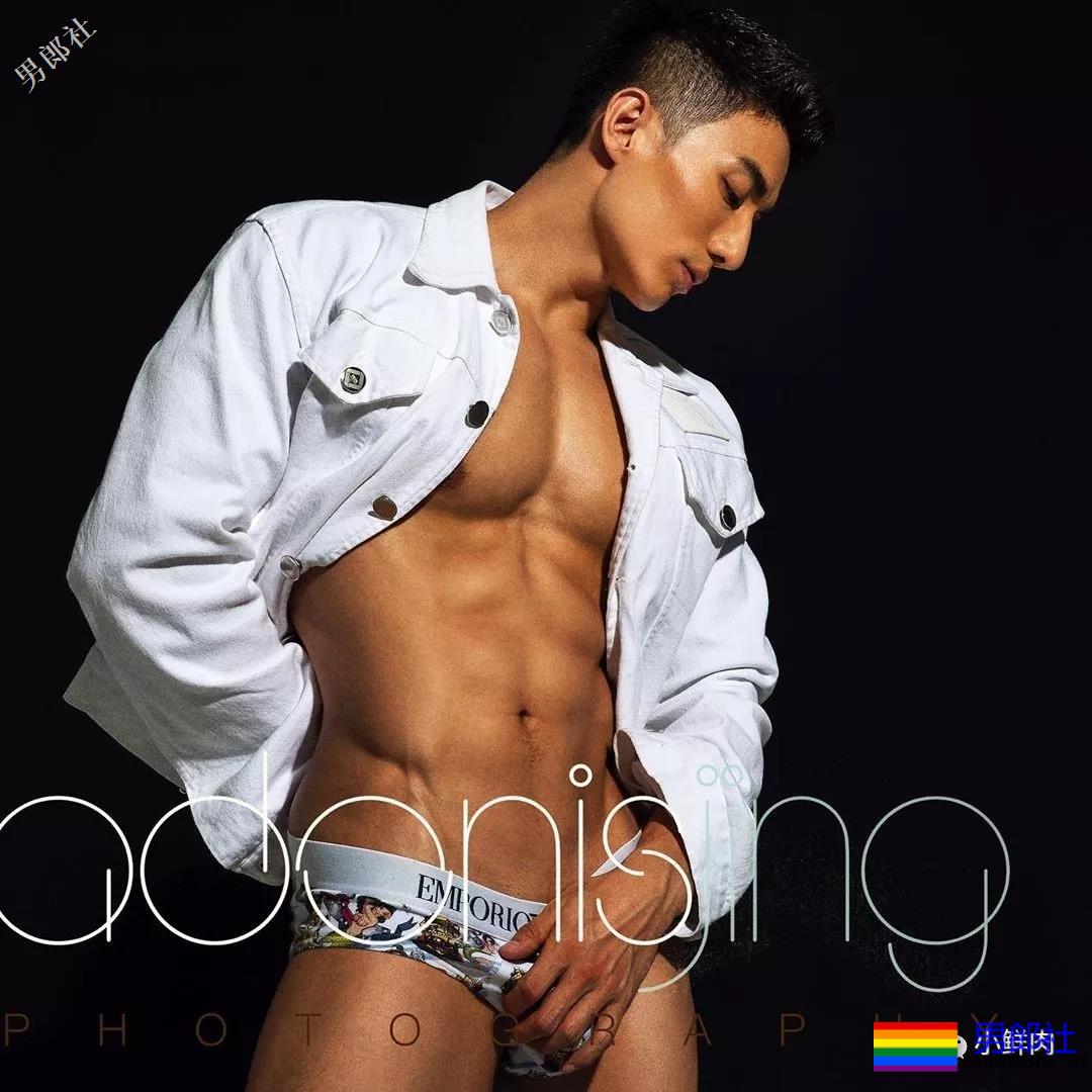 男模赵亮最新泳裤硬照一览，这谁能遭得住啊？ - 51虹马