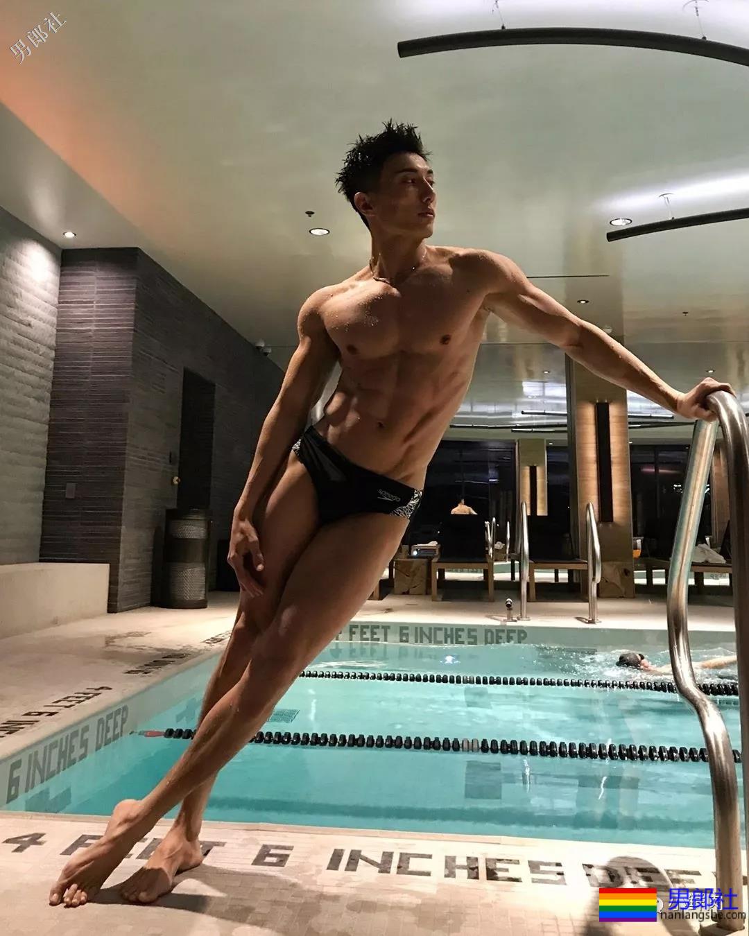 男模赵亮最新泳裤硬照一览，这谁能遭得住啊？ - 51虹马