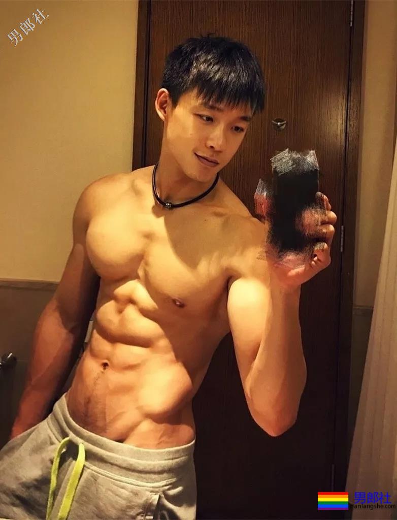 初夏的美好肉体合集！这些当红肌肉小狼狗，也太好看了吧！ - 51虹马