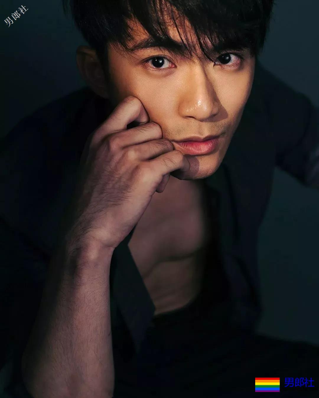 初夏的美好肉体合集！这些当红肌肉小狼狗，也太好看了吧！ - 51虹马