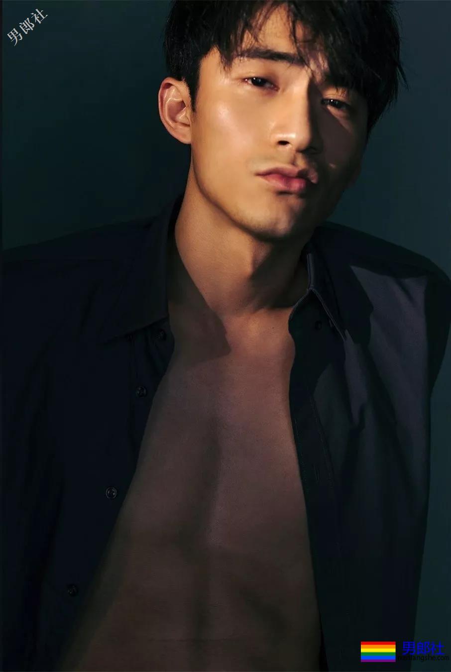 初夏的美好肉体合集！这些当红肌肉小狼狗，也太好看了吧！ - 51虹马