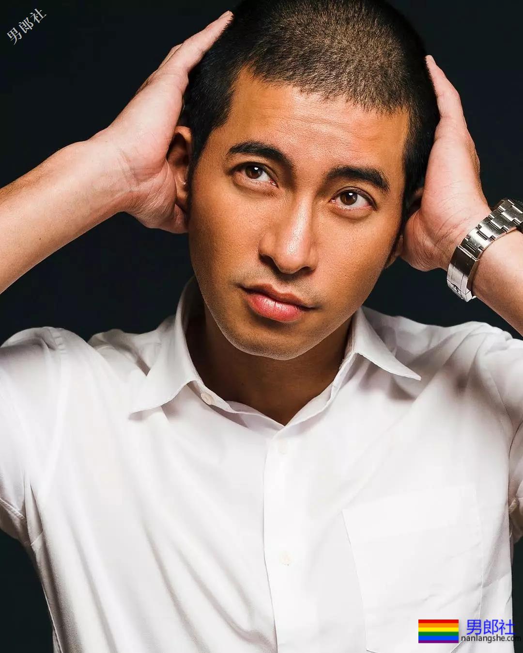 初夏的美好肉体合集！这些当红肌肉小狼狗，也太好看了吧！ - 51虹马