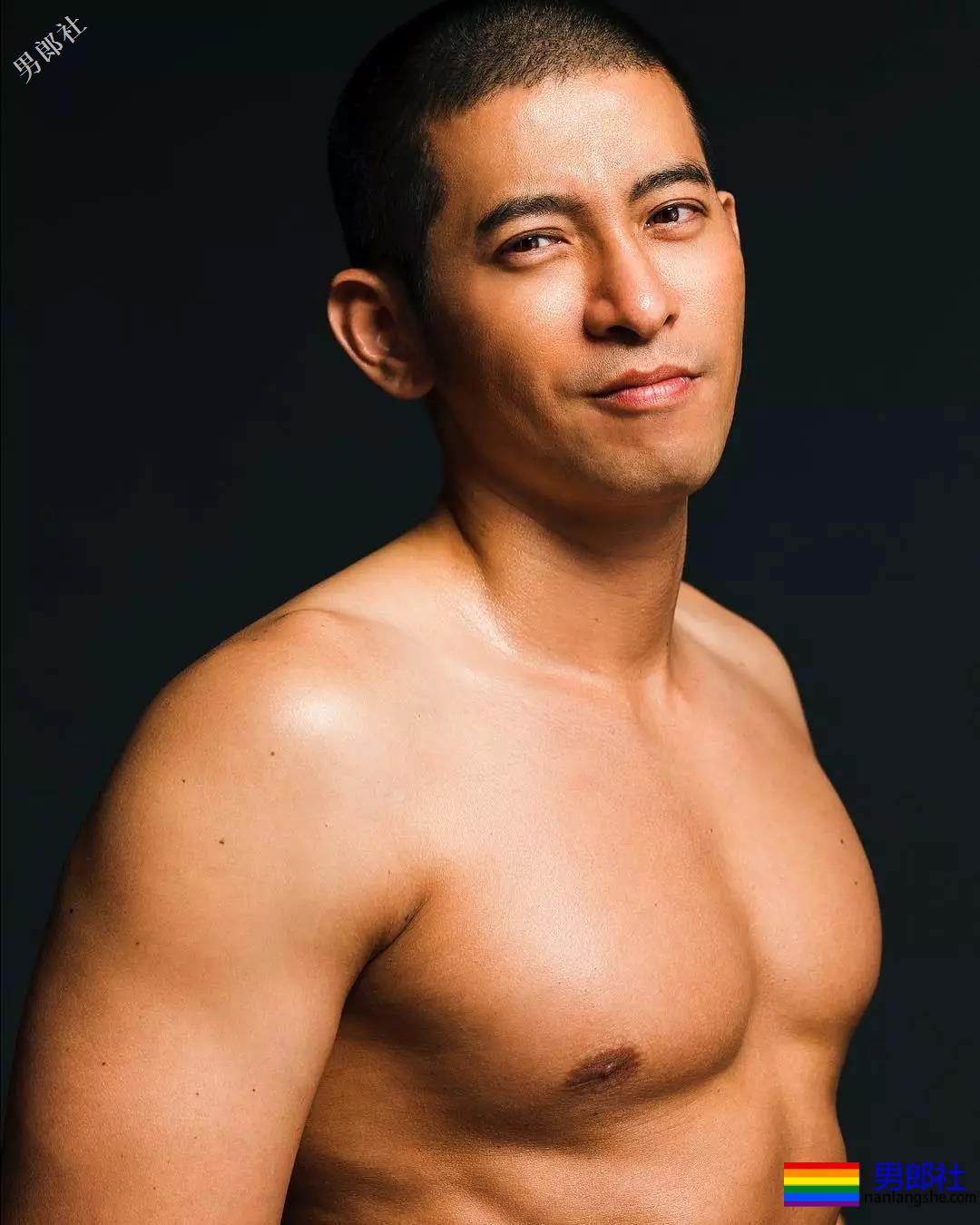 初夏的美好肉体合集！这些当红肌肉小狼狗，也太好看了吧！ - 51虹马