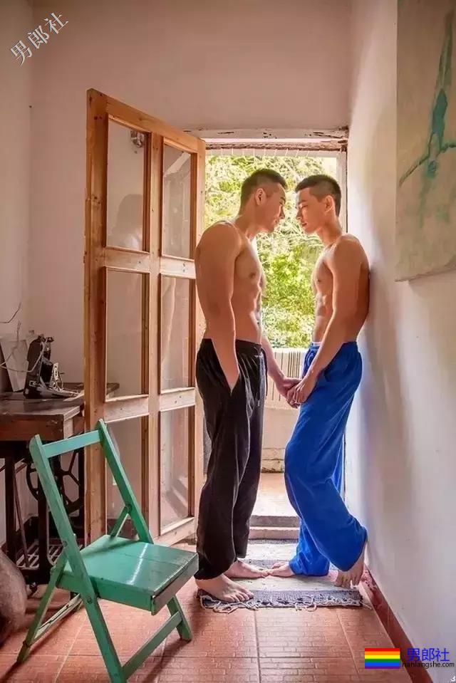 这对当红同志情侣，分手后复合了？！ - 51虹马