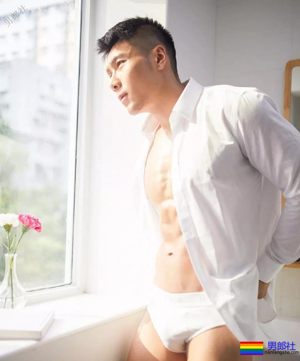 这对当红同志情侣，分手后复合了？！ - 51虹马