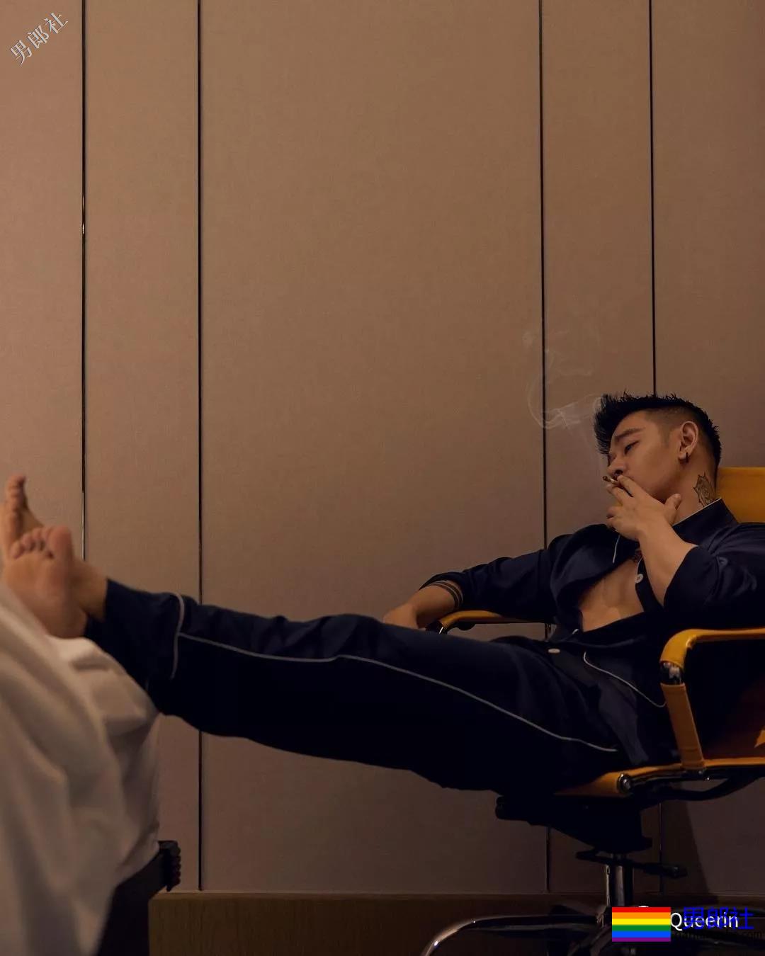 AWSL，邓涵洧请收下我的可以！ - 51虹马