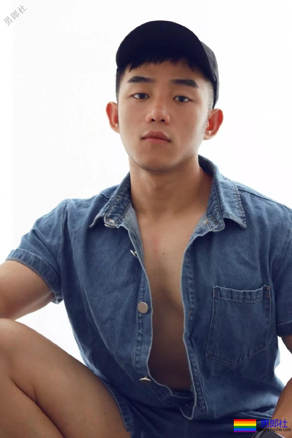 超A大胸肌网红博主,鲜美肉壮身材big腿肌,太养眼了吧~ - 51虹马 超A大胸肌网红博主,鲜美肉壮身材big腿肌,太养眼了吧~ - 51虹马