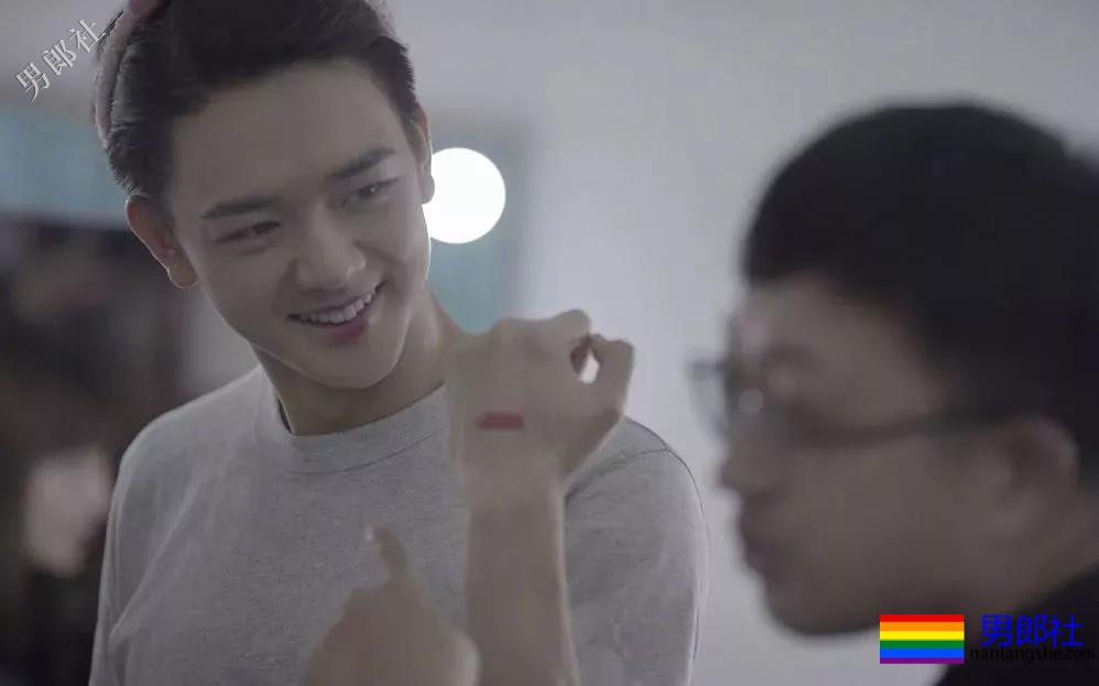 被于正捧红的帅哥!这样的小狼狗“后宫”,我也想要!-51虹马