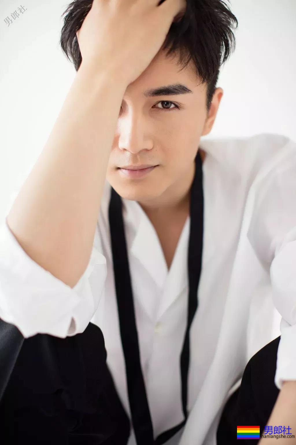 被于正捧红的帅哥！这样的小狼狗“后宫”，我也想要！ - 51虹马