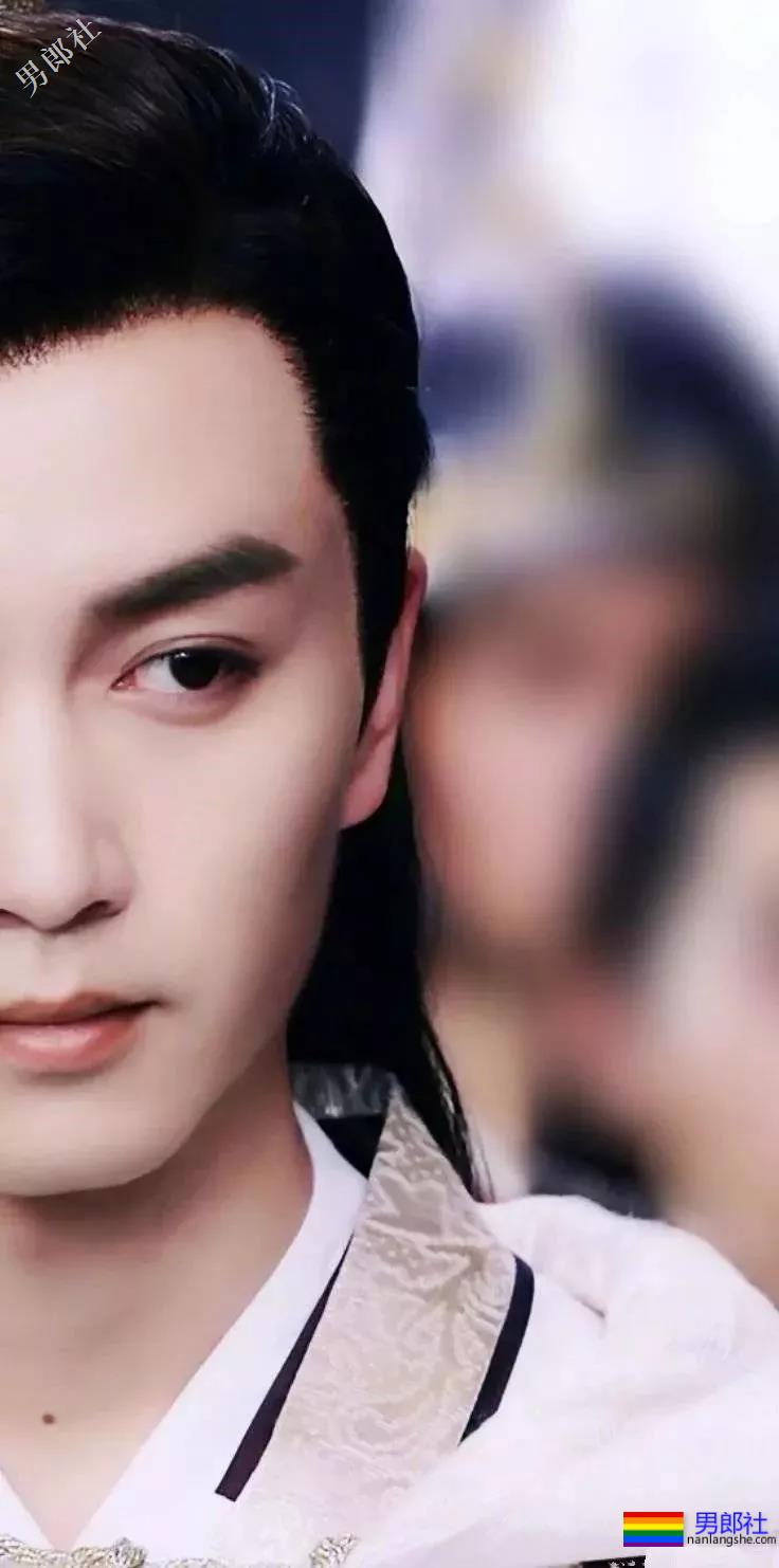 被于正捧红的帅哥!这样的小狼狗“后宫”,我也想要! - 51虹马 被于正捧红的帅哥!这样的小狼狗“后宫”,我也想要! - 51虹马