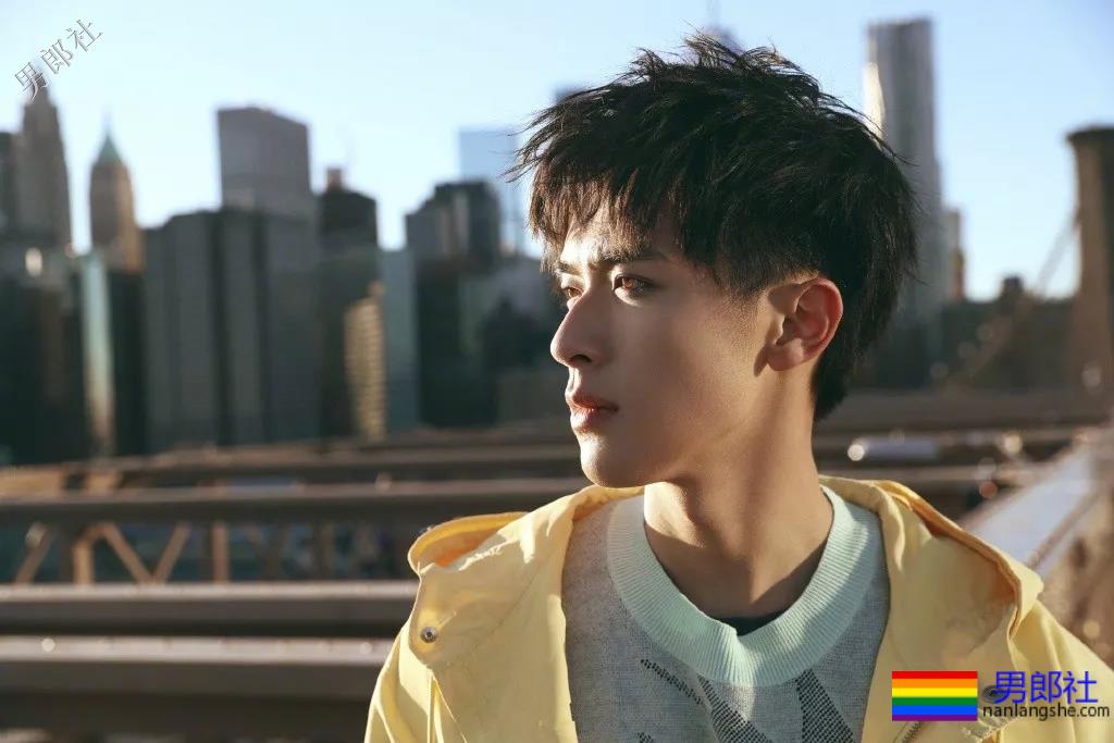 被于正捧红的帅哥!这样的小狼狗“后宫”,我也想要! - 51虹马 被于正捧红的帅哥!这样的小狼狗“后宫”,我也想要! - 51虹马