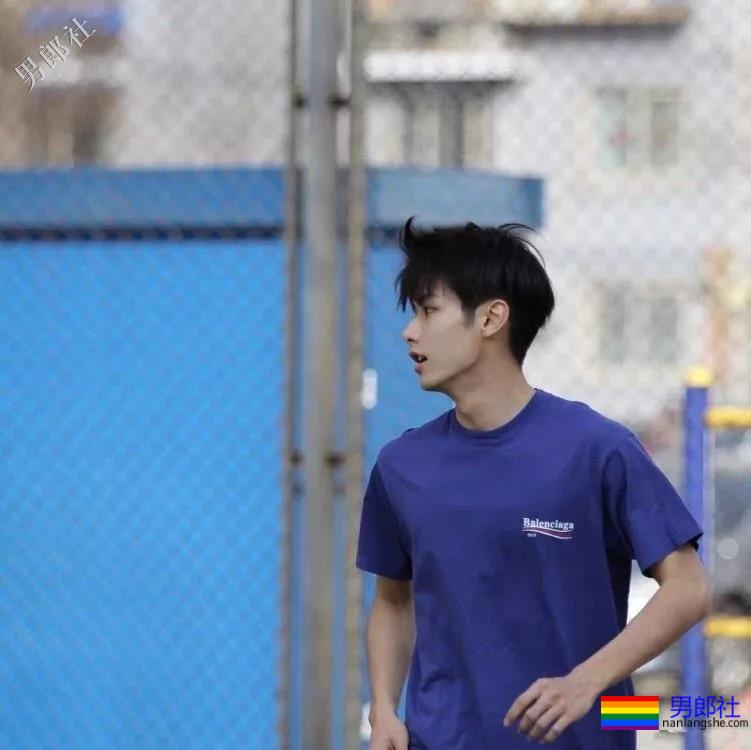 被于正捧红的帅哥！这样的小狼狗“后宫”，我也想要！ - 51虹马