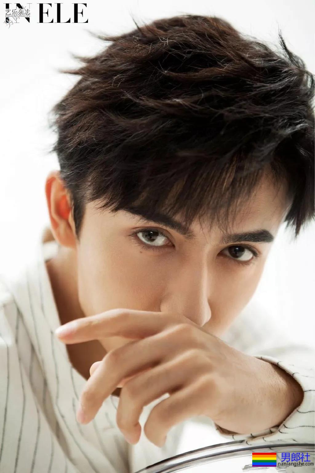 被于正捧红的帅哥！这样的小狼狗“后宫”，我也想要！ - 51虹马