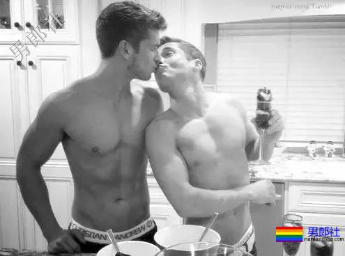 约了个大叔，做完之后我更喜欢大叔了， - 51虹马