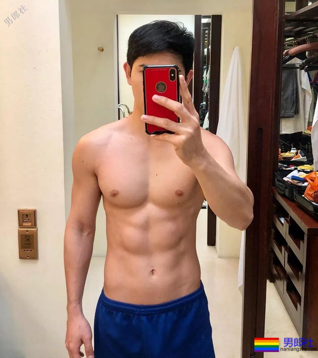 白净小奶狗超大粉红胸肌,牛奶肌泳裤狂魔太鲜嫩! - 51虹马 白净小奶狗超大粉红胸肌,牛奶肌泳裤狂魔太鲜嫩! - 51虹马