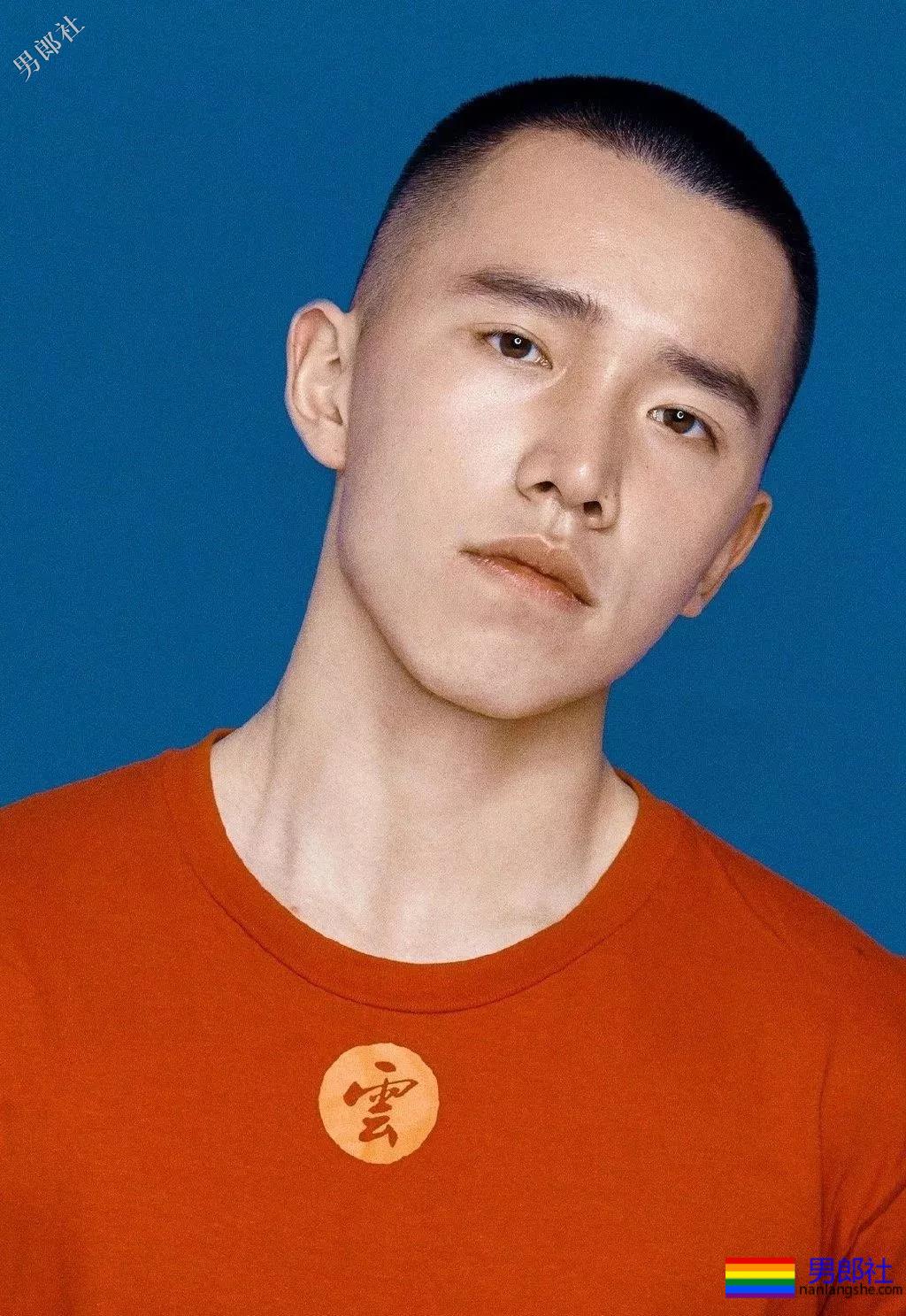 同济大学寸头小哥努力健身终于成了淘宝模特 - 51虹马