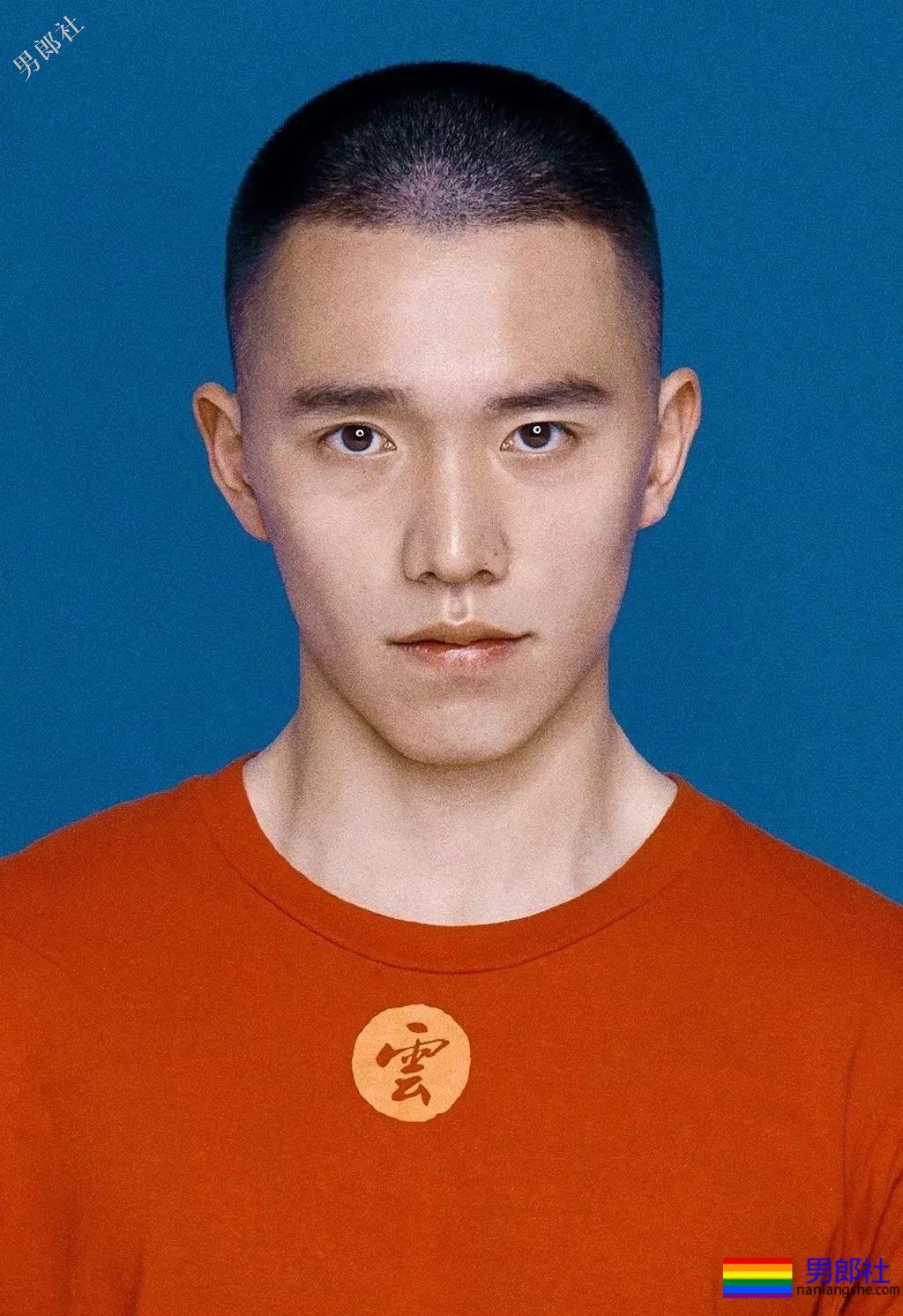 同济大学寸头小哥努力健身终于成了淘宝模特 - 51虹马